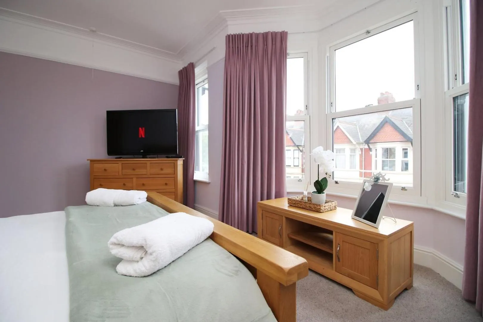 아파트 Quiet And Spacious 3 Bedroom 카디프